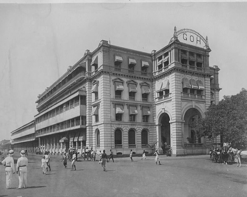 Colombon Grand Oriental Hotel, 1880-l. Kuva: Wikipedia Commons.